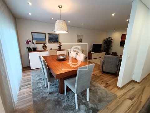 Moradia em Banda T3+1