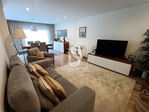 Moradia em Banda T3+1