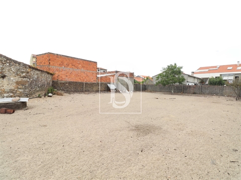 Moradia para Restaurar T4