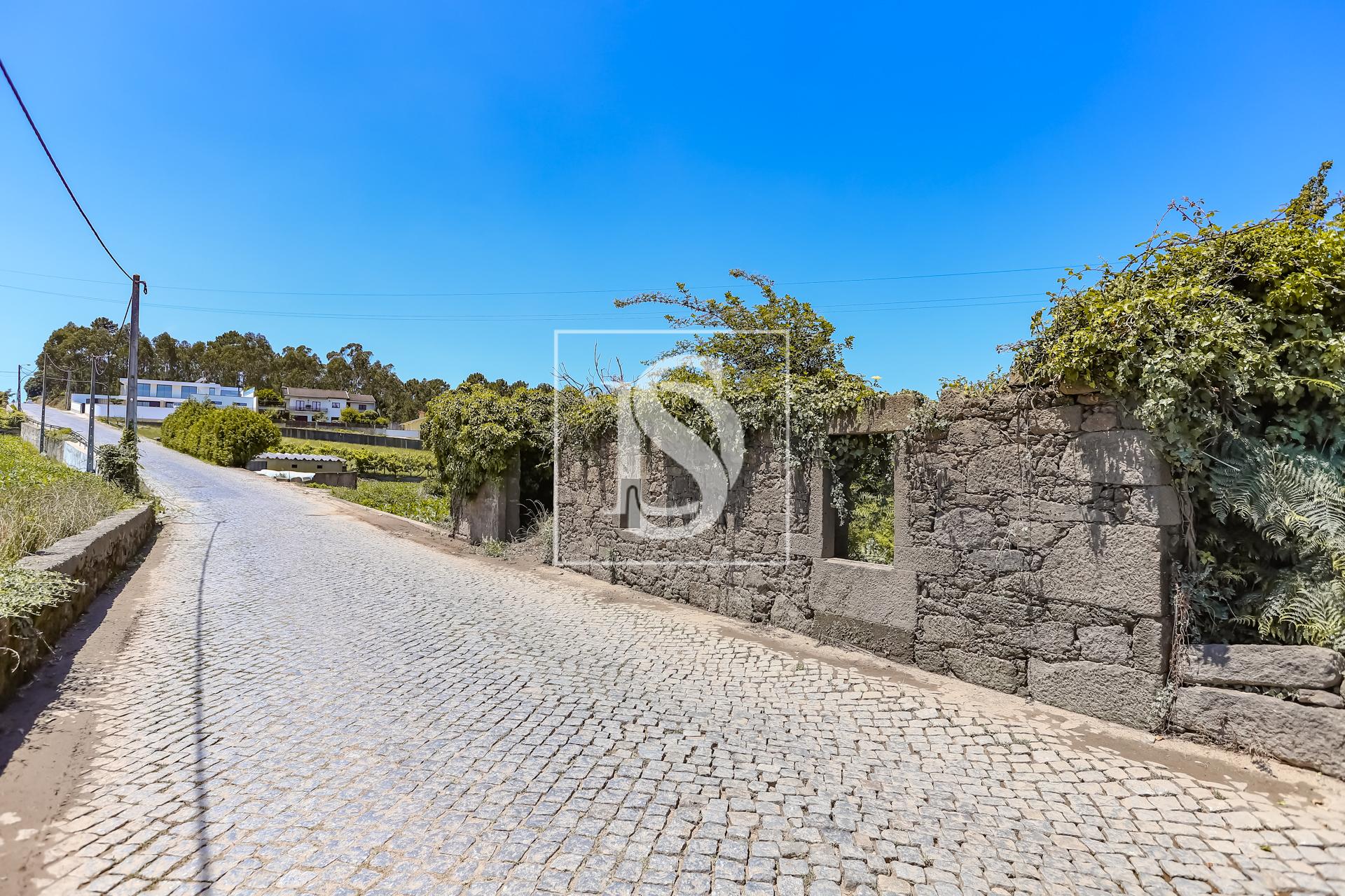 Moradia para Restaurar T2