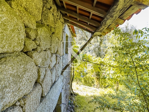 Moradia para Restaurar T2