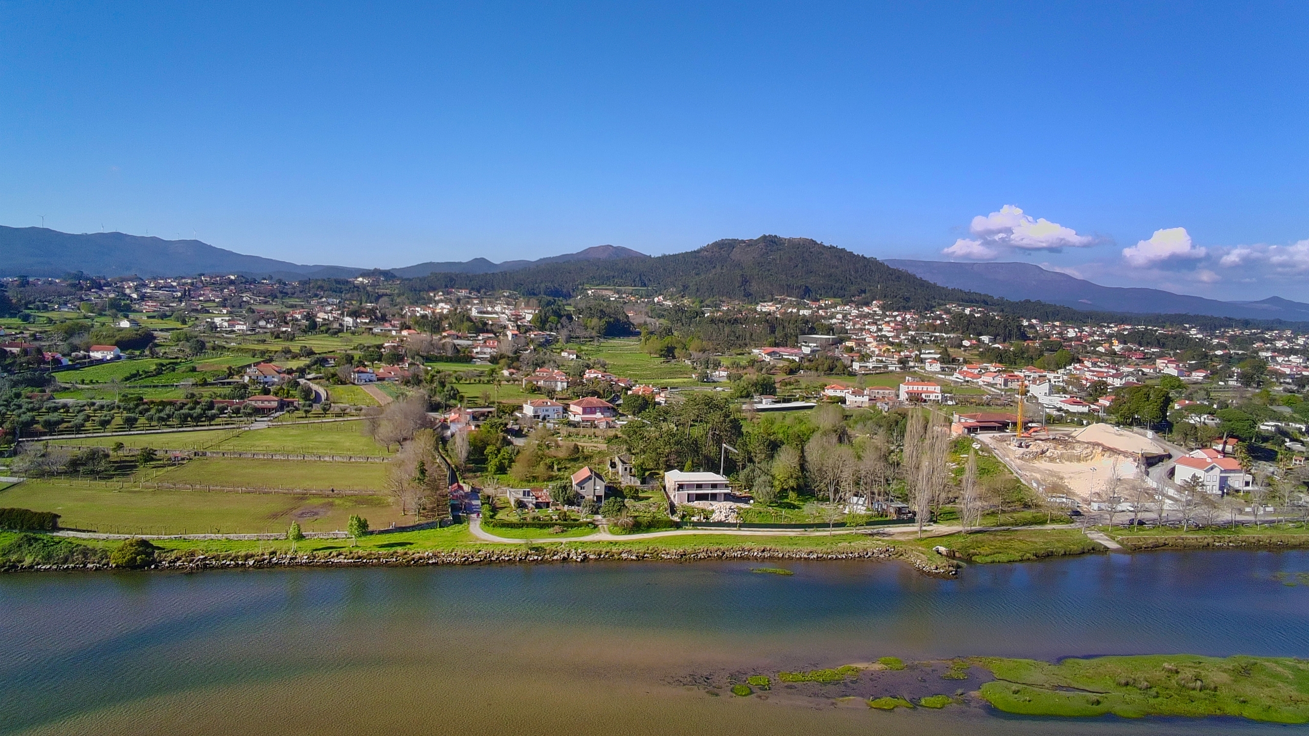 Moradia para Restaurar T5