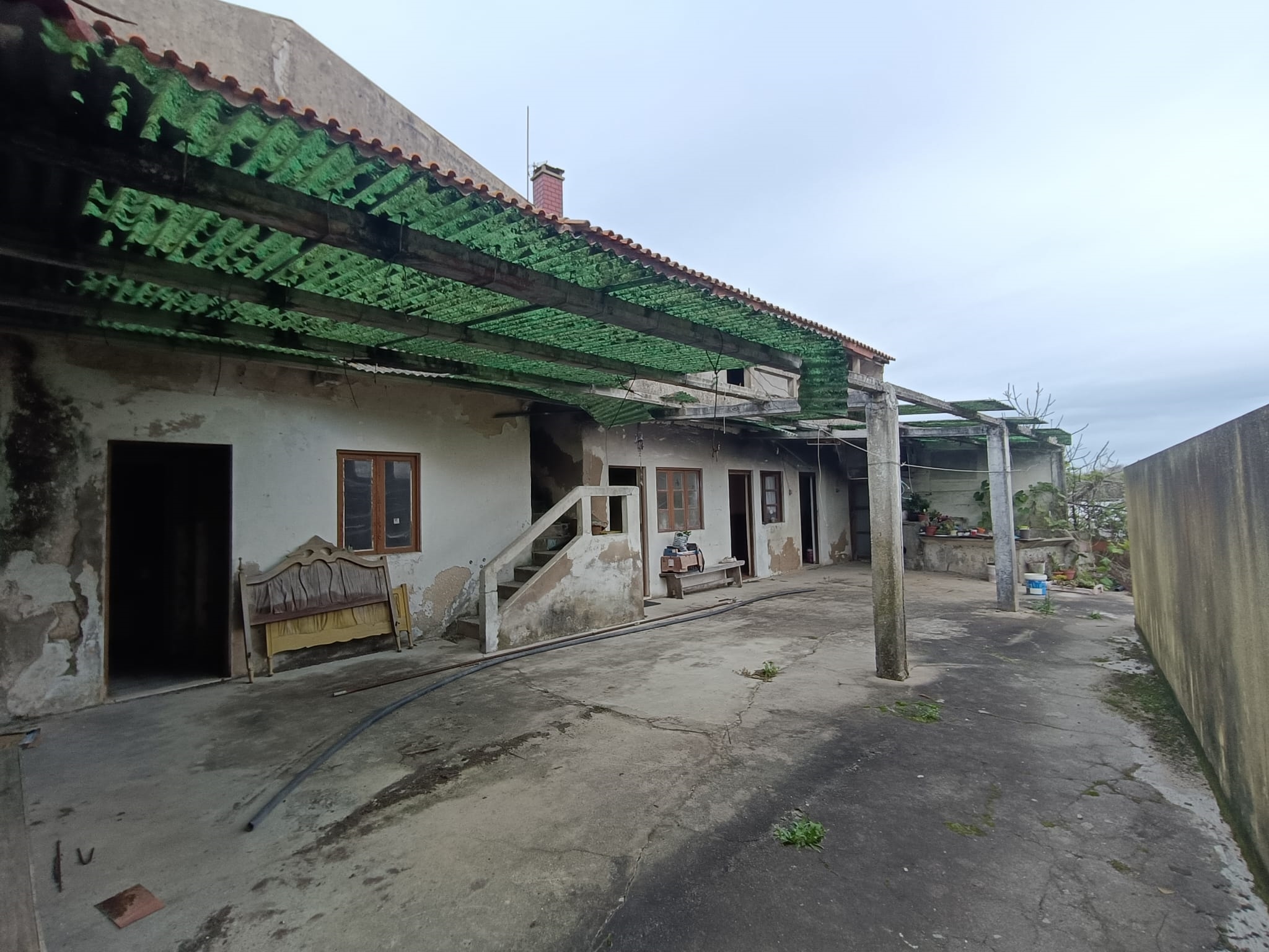 Moradia para Restaurar T4