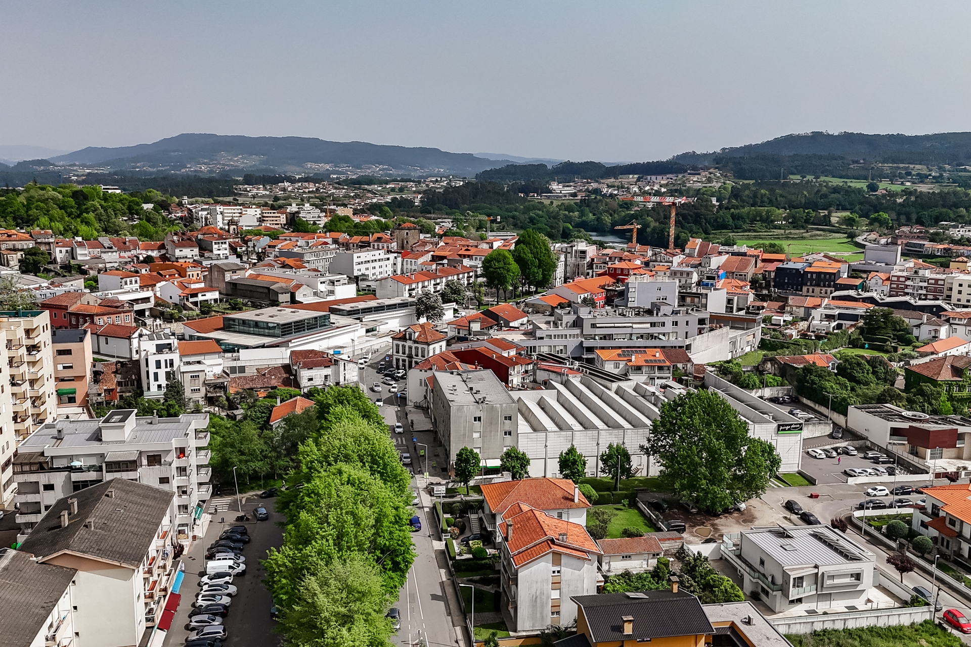T3 no Centro de Barcelos, com Suíte e 3 frentes