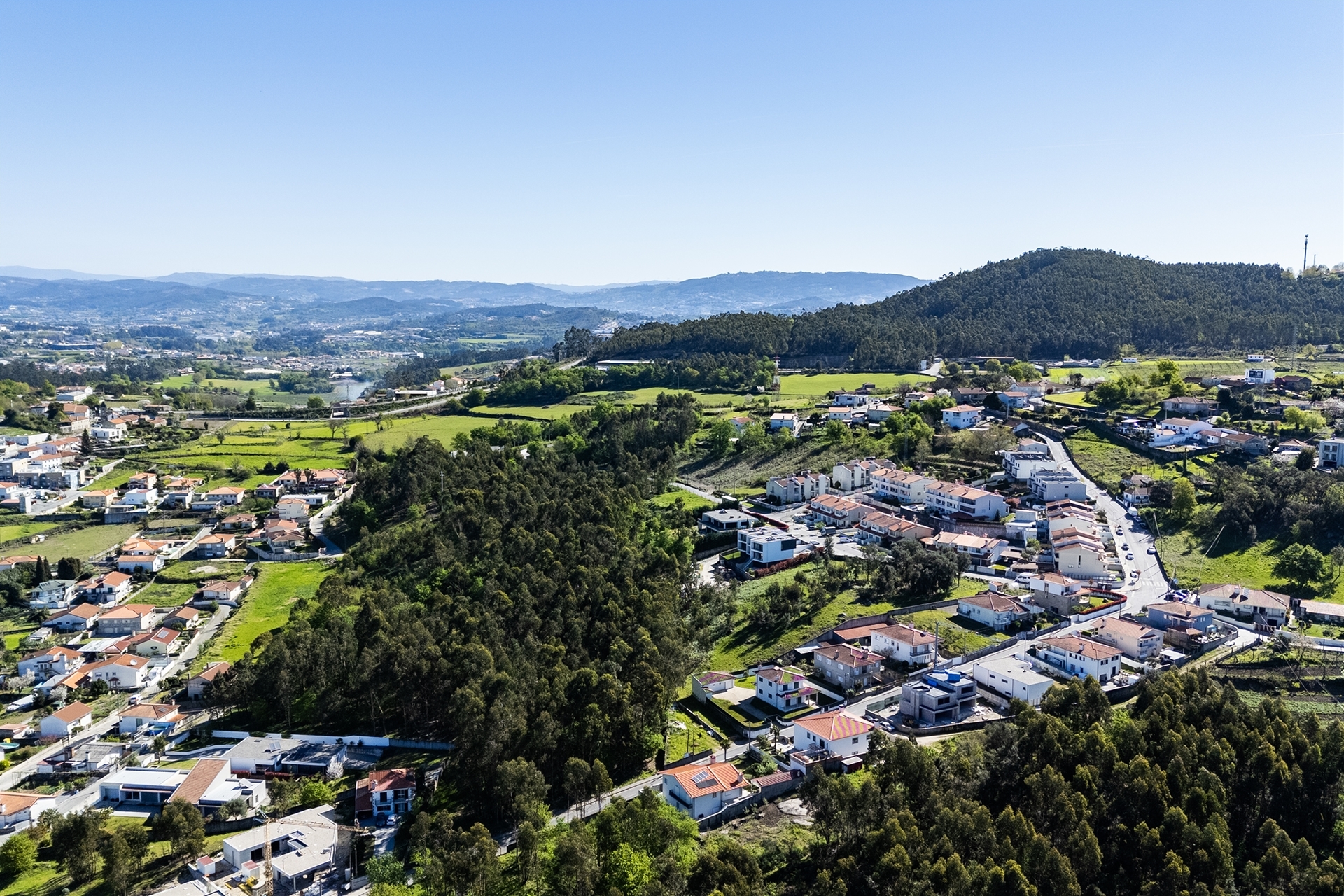 Lote de Terreno com Projeto Aprovado para Construção de Moradia