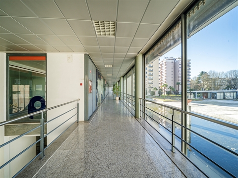 Loja com 141 m², na Praça da Justiça, em frente ao Tribunal de Braga