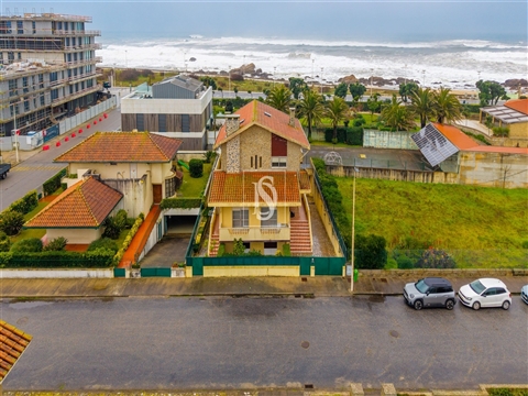 Moradia Exclusiva sobre o mar em Vila do Conde
