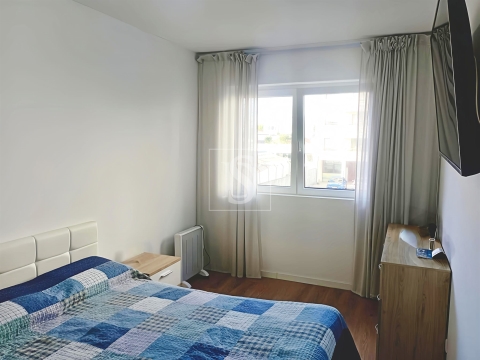 Apartamento T3, renovado, em Matosinhos