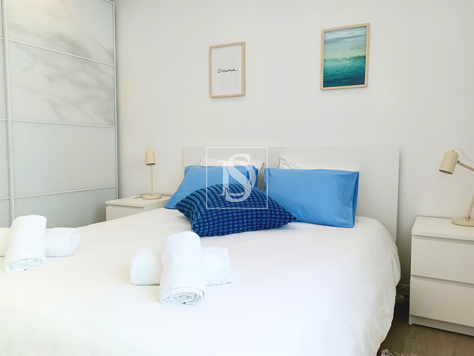 Andar Moradia, T2, Totalmente Renovado, junto à Praia (Lavra)