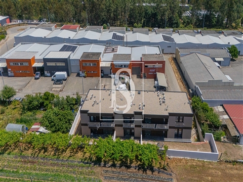 Apartamento T1+1, novo, em fase final de acabamentos — Barcelos