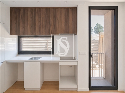 Apartamento T1+1, novo, em fase final de acabamentos — Barcelos