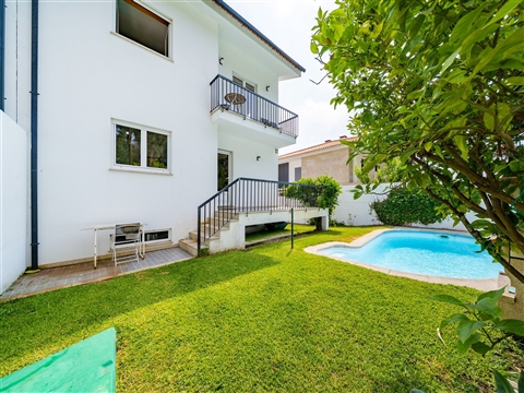 Moradia Geminada T4