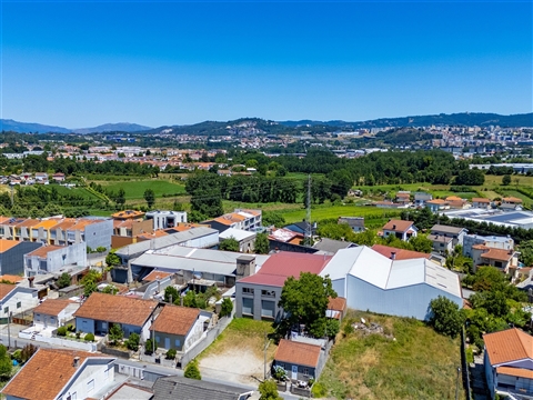 Conjunto de Pavilhões Industriais para Reabilitação | Parada de Tibães – Braga