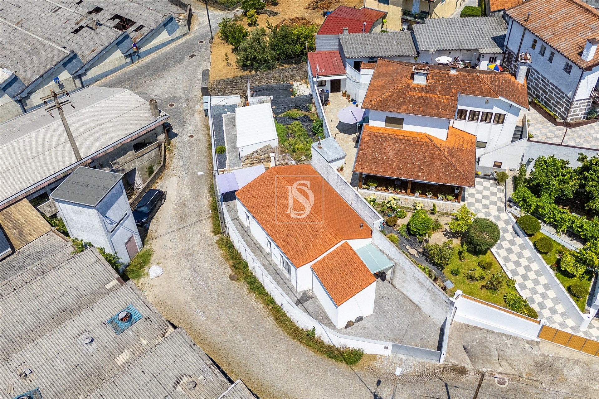 Moradia Térrea T2+1 Renovada | São Martinho do Campo
